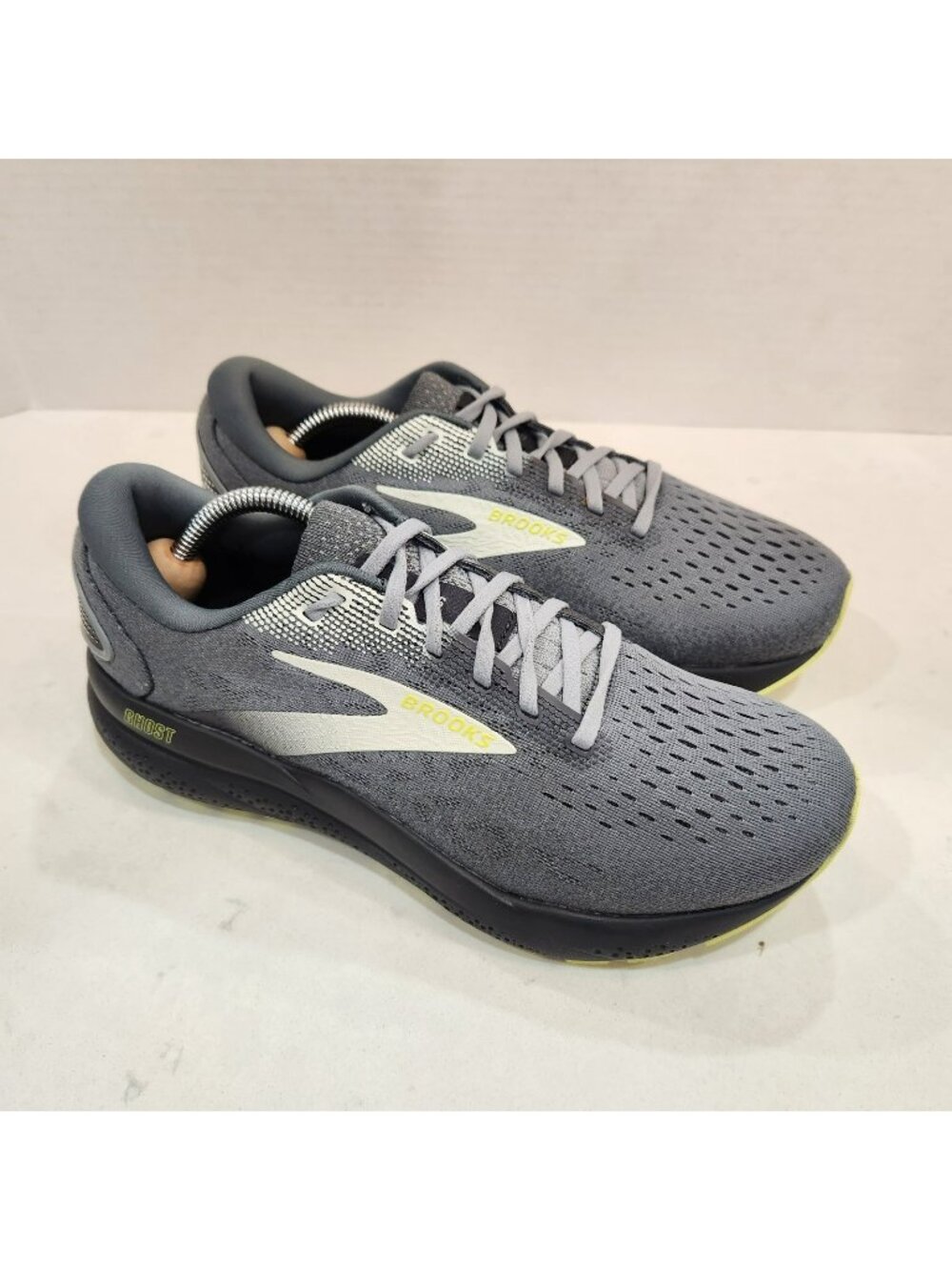 Brooks Ghost 16 Running Shoes Mens 8.5 2E Wide Gray Mesh Athletic Sneakers